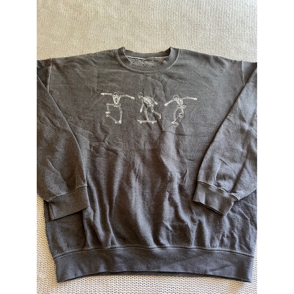 Skateboarding Skeleton Graphic Sweatshirt Charcoal Gray Crewneck Pullover